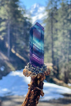 Laden Sie das Bild in den Galerie-Viewer, Spirit Stick Rainbow