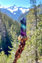 Laden Sie das Bild in den Galerie-Viewer, Spirit Stick Rainbow