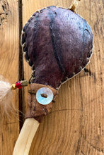 Laden Sie das Bild in den Galerie-Viewer, Rassel Spirits