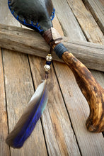 Laden Sie das Bild in den Galerie-Viewer, Rassel Arrowhead