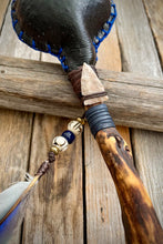 Laden Sie das Bild in den Galerie-Viewer, Rassel Arrowhead