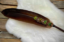 Laden Sie das Bild in den Galerie-Viewer, Räucherfeder Pfau