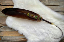 Laden Sie das Bild in den Galerie-Viewer, Räucherfeder Pfau