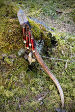 Laden Sie das Bild in den Galerie-Viewer, Spirit Stick Cervidae