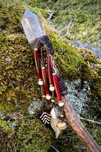 Laden Sie das Bild in den Galerie-Viewer, Spirit Stick Cervidae